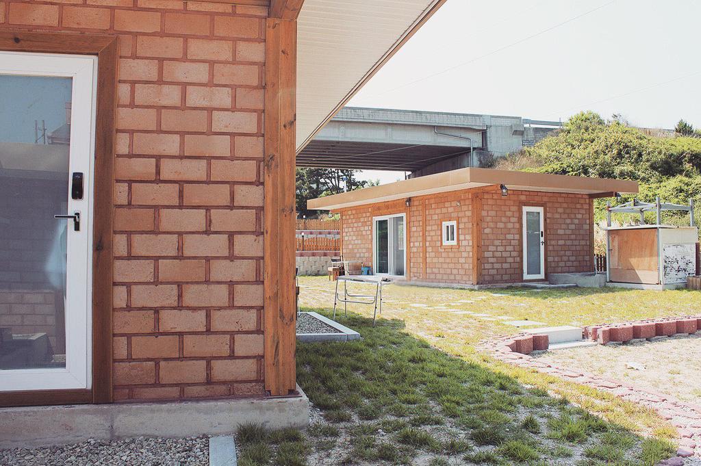 Tobang Red Clay Pension Pohang Eksteriør billede
